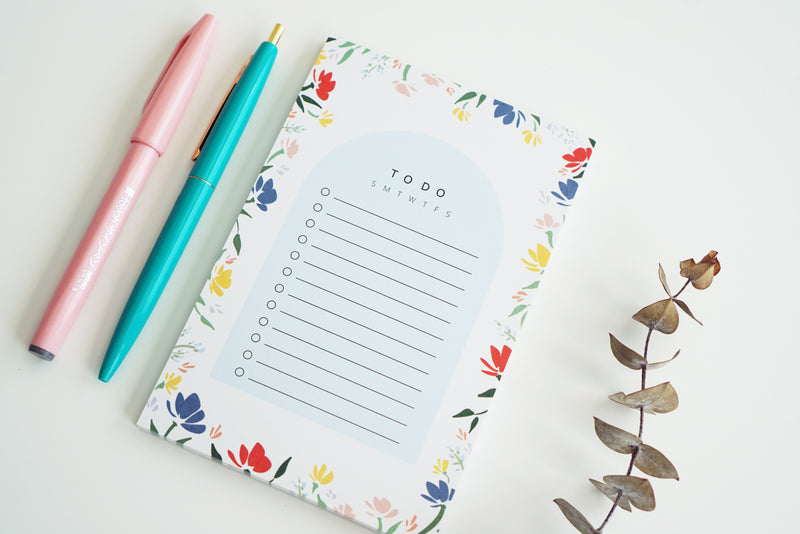 Meadow Pattern To Do List Notepad